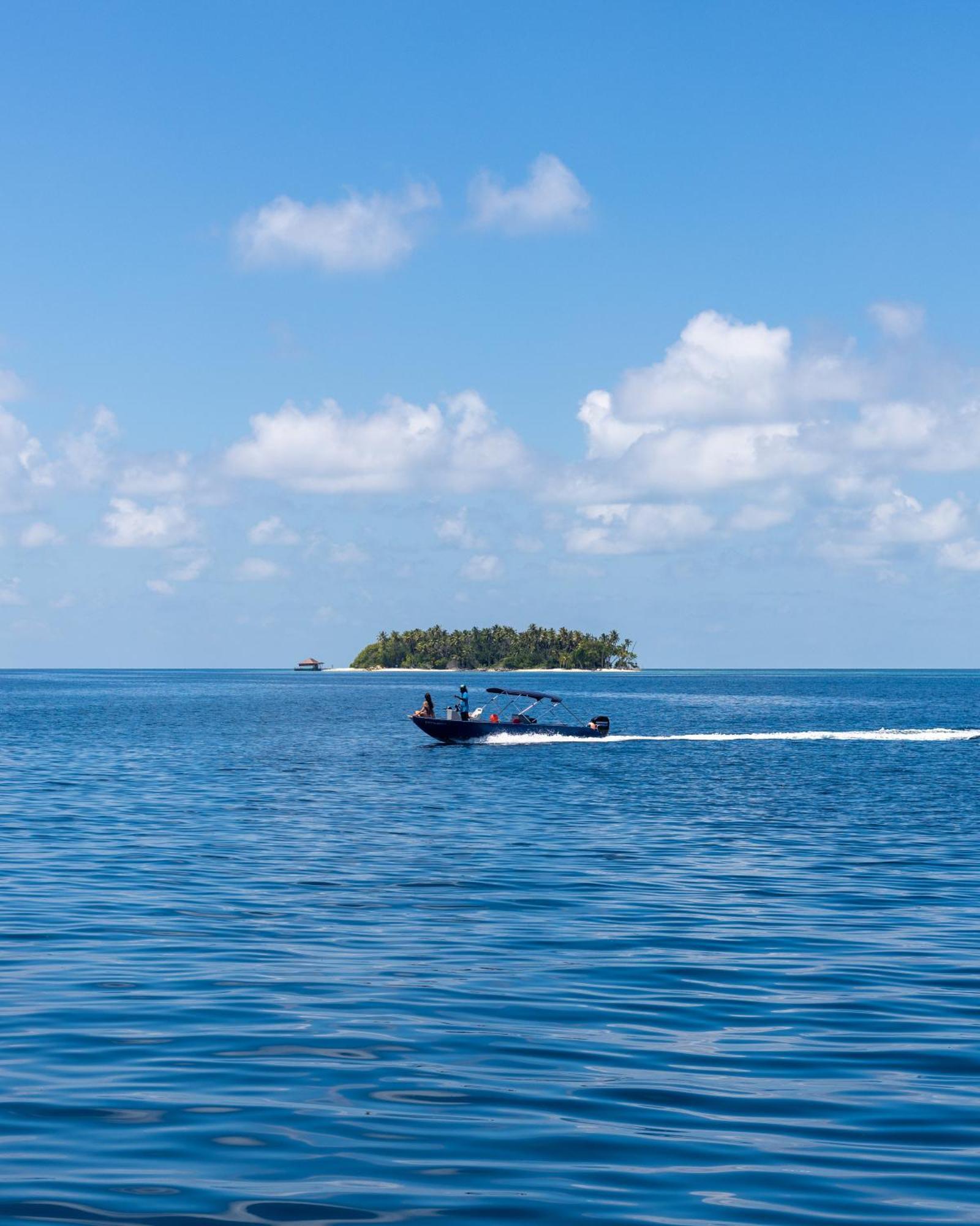 Plumeria Maldives Thinadhoo  Buitenkant foto